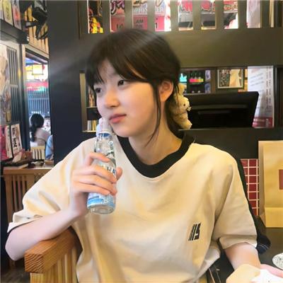 九个太阳,我们是九个外甥女