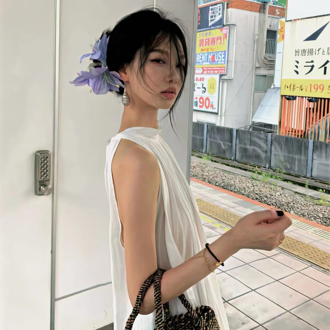 月鳞绮纪